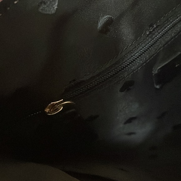 Adjustable crossbody - Picture 8 of 11